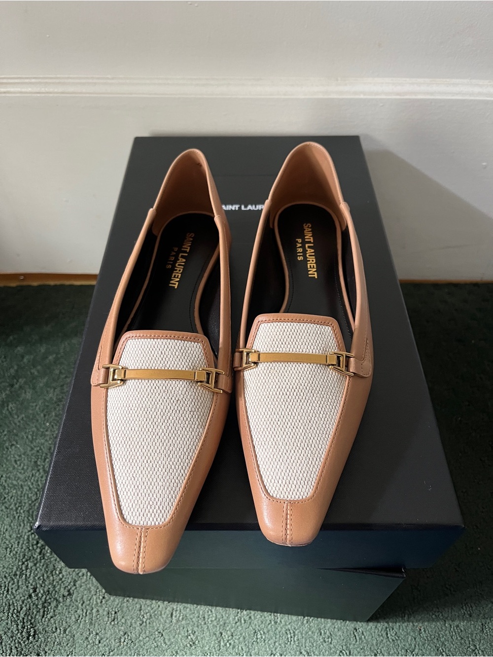 Saint Laurent Women's ‘Chris’ Tan and White Leather Loafers NWT